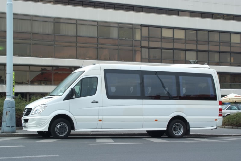 LUX klases mikroautobusu noma Bauskā